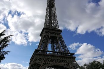 Nu se inclina niciodata mai mult de 7 cm, chiar si cand vantul este foarte puternic. 10 lucruri interesante despre Turnul Eiffel