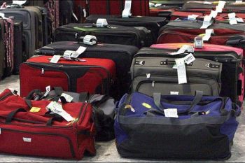 Pasagerii curselor aeriene pot cere compensatii daca li se pierd obiecte din bagajele altcuiva