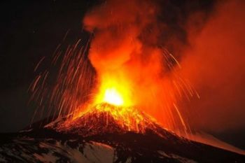 Vulcanul Etna a erupt din nou - IMAGINI SPECTACULOASE