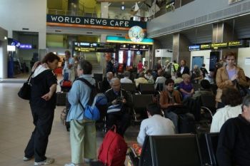 Sfaturi pentru a sta cat mai putin timp in aeroport: cum putem rezolva mult mai repede formalitatile necesare