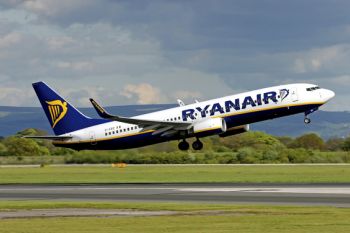 Ryanair face recrutari in trei orase din Romania in noiembrie
