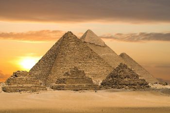 Arheologii au elucidat un mister antic: cum au reusit muncitorii sa transporte tone de roci pentru a construi Marea Piramida din Egipt