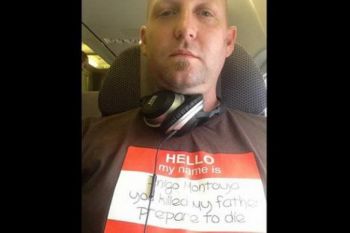 Un tricou a speriat de moarte pasagerii unui avion