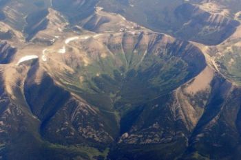 Lumea vazuta din cer. Locuri superbe, pozate prin geamul avionului (FOTO) - foto 11