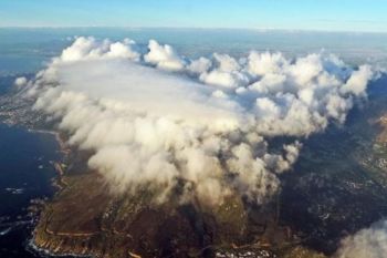 Lumea vazuta din cer. Locuri superbe, pozate prin geamul avionului (FOTO) - foto 18