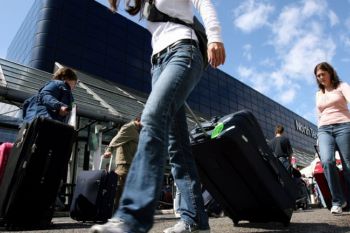 Limita de lichide din aeroporturi ar putea fi ridicata