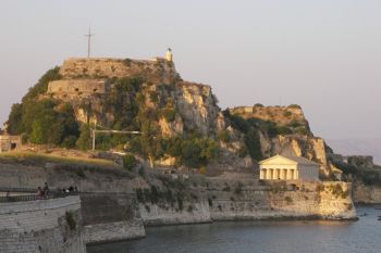 Preturi mici si peisaje uluitoare - Insula Corfu - foto 3